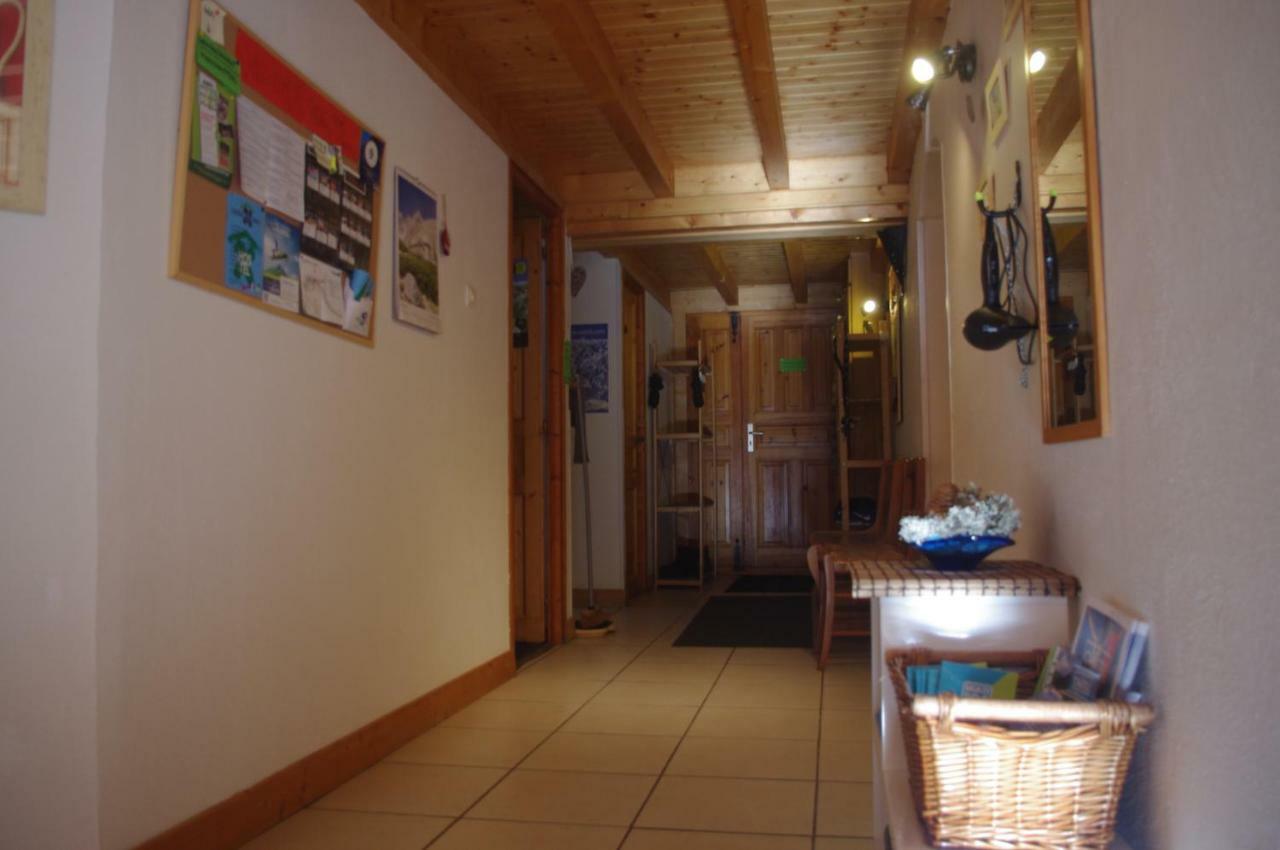 Central Hostel Chatel Châtel Exterior foto